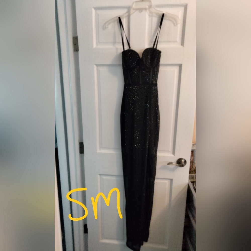 Windsor Elegant Black Sparkle Gown